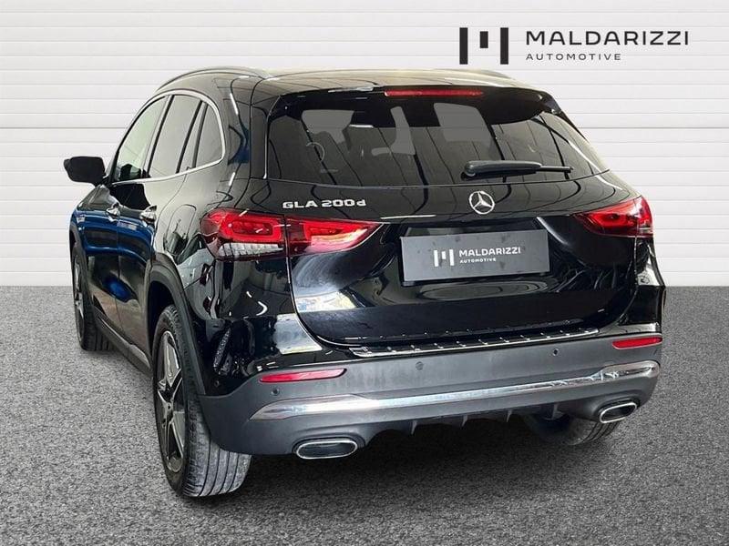 Mercedes-Benz GLA GLA-H247 2020 200 d Premium auto