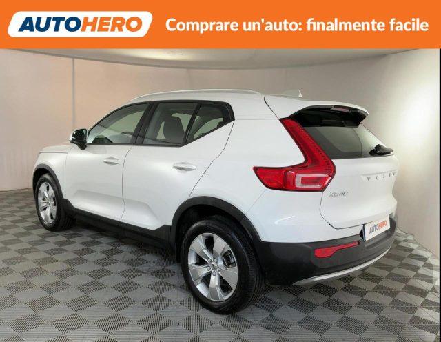 VOLVO XC40 B4 AWD Geartronic Momentum Pro
