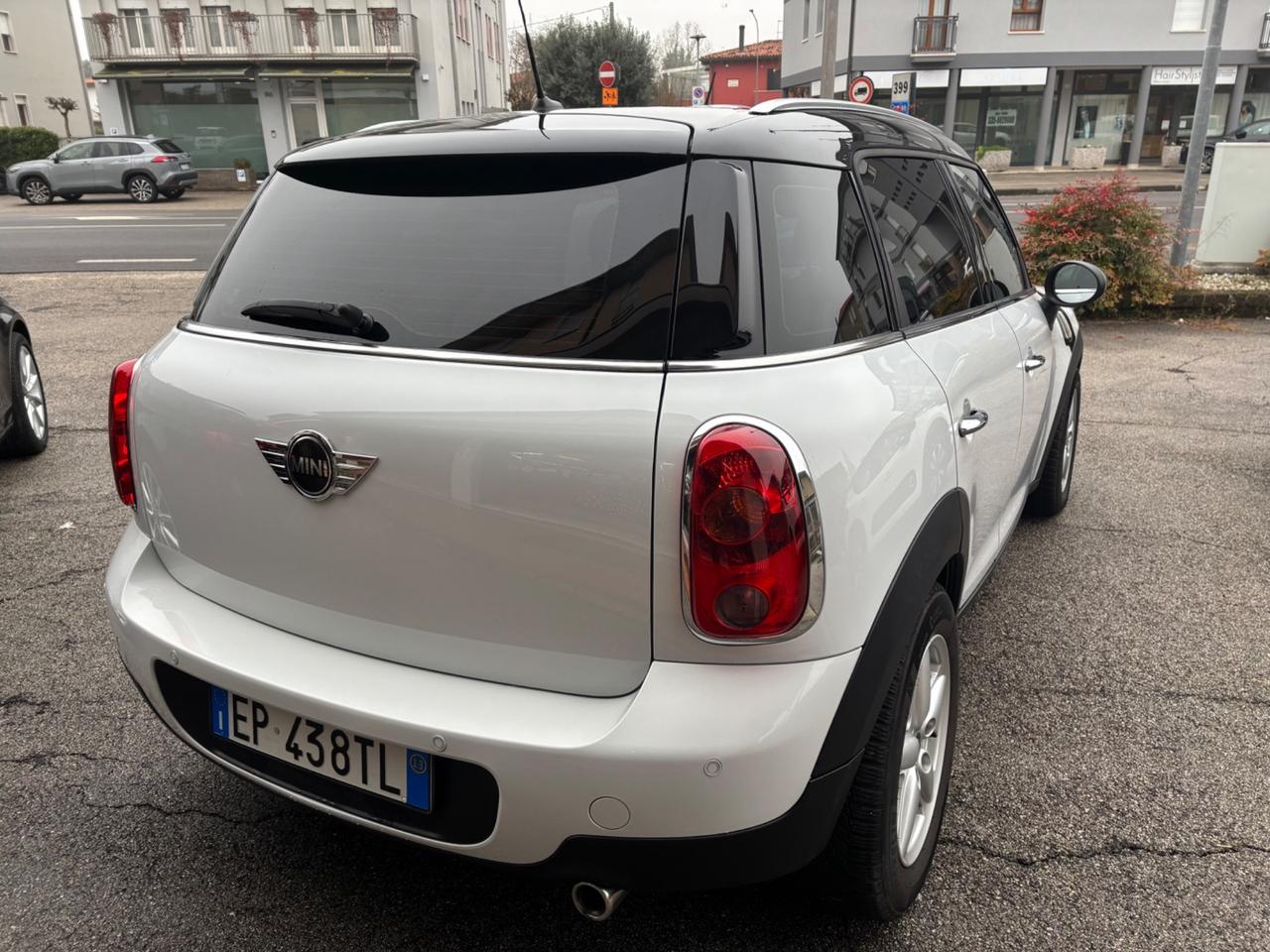 Mini One D Countryman ok neopatentati, pdc, bluetooth