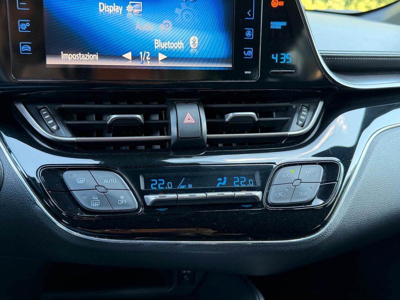 Toyota C-HR 1.2 Turbo CVT 4WD Business