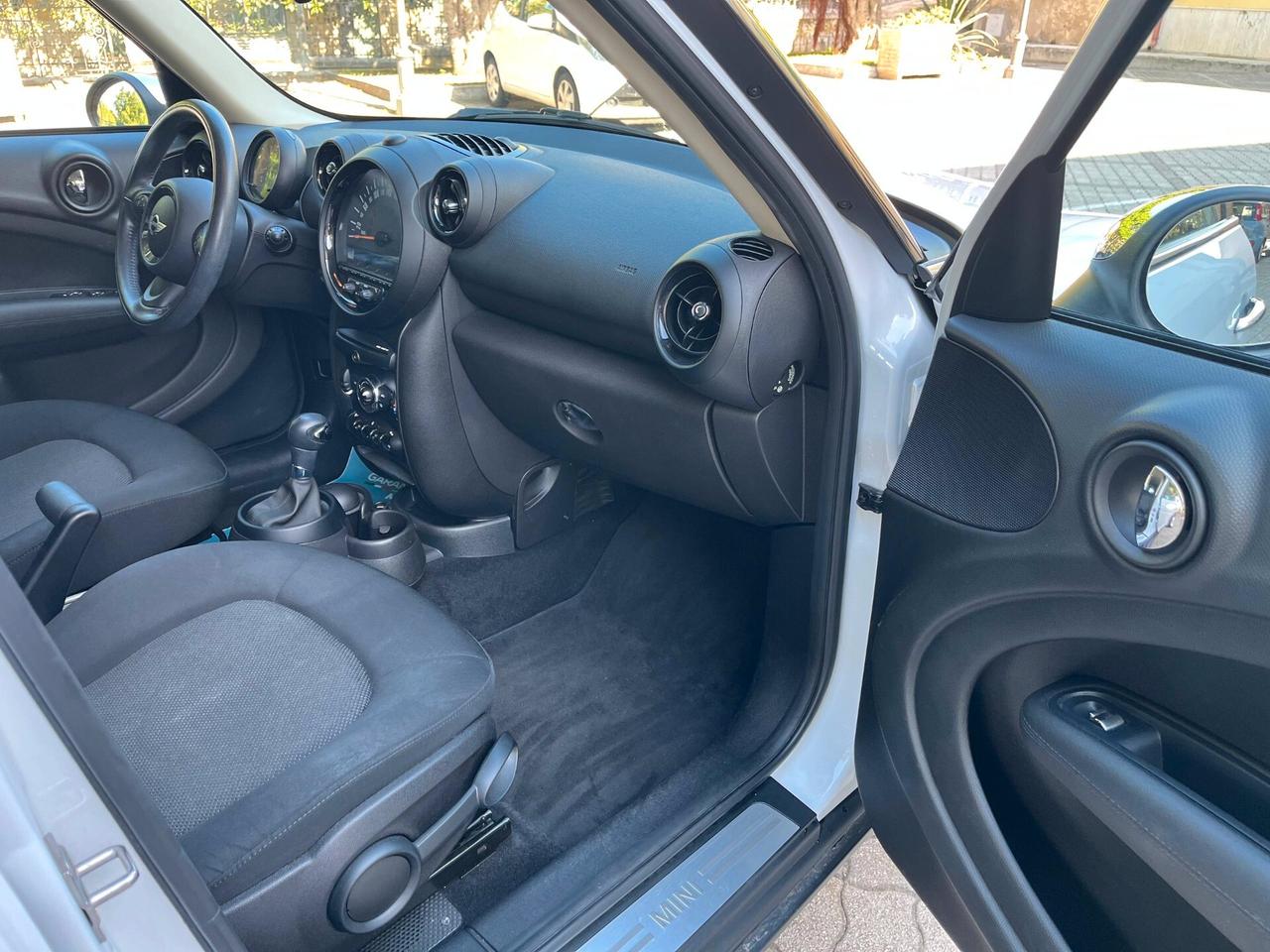 Mini Cooper D Countryman 2.0 Business Automatica