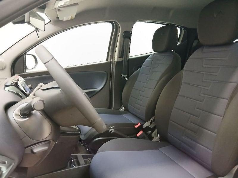 Lancia Ypsilon 1.0 firefly hybrid Gold Plus s&s 70cv