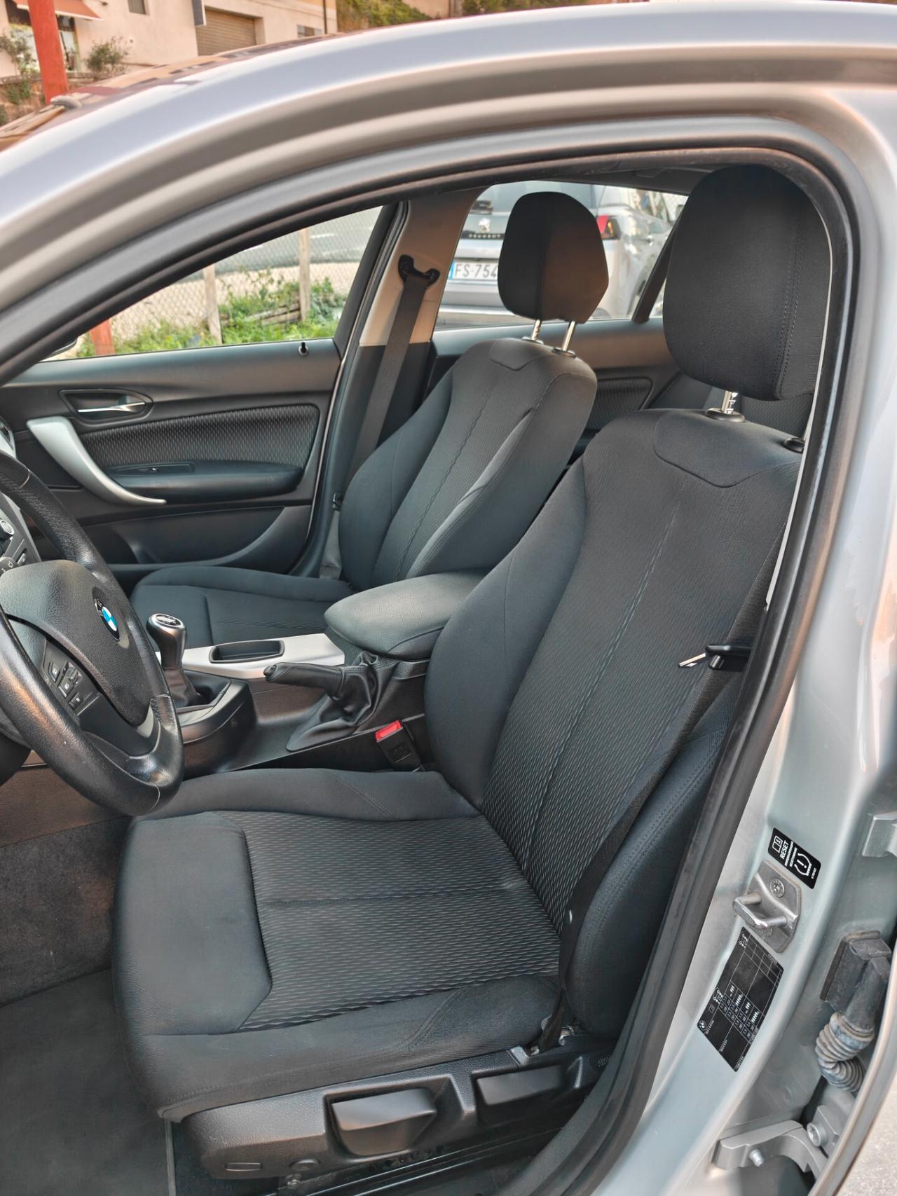 Bmw 116d 5p. Efficient Dynamics