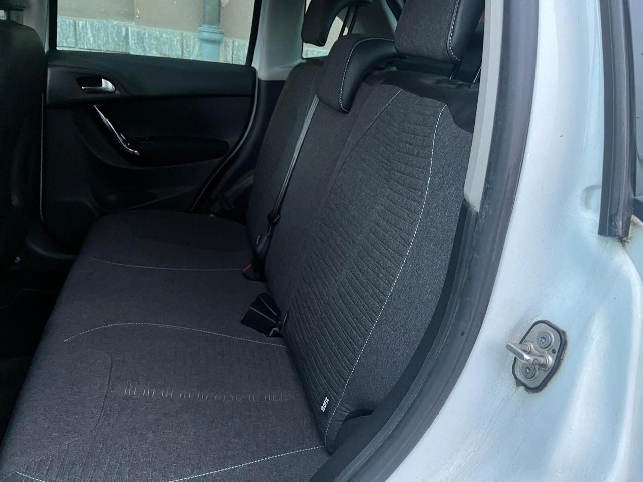 Citroen C3 1.2 puretech Exclusive 82cv-DISTRIBUZIONE FATTA