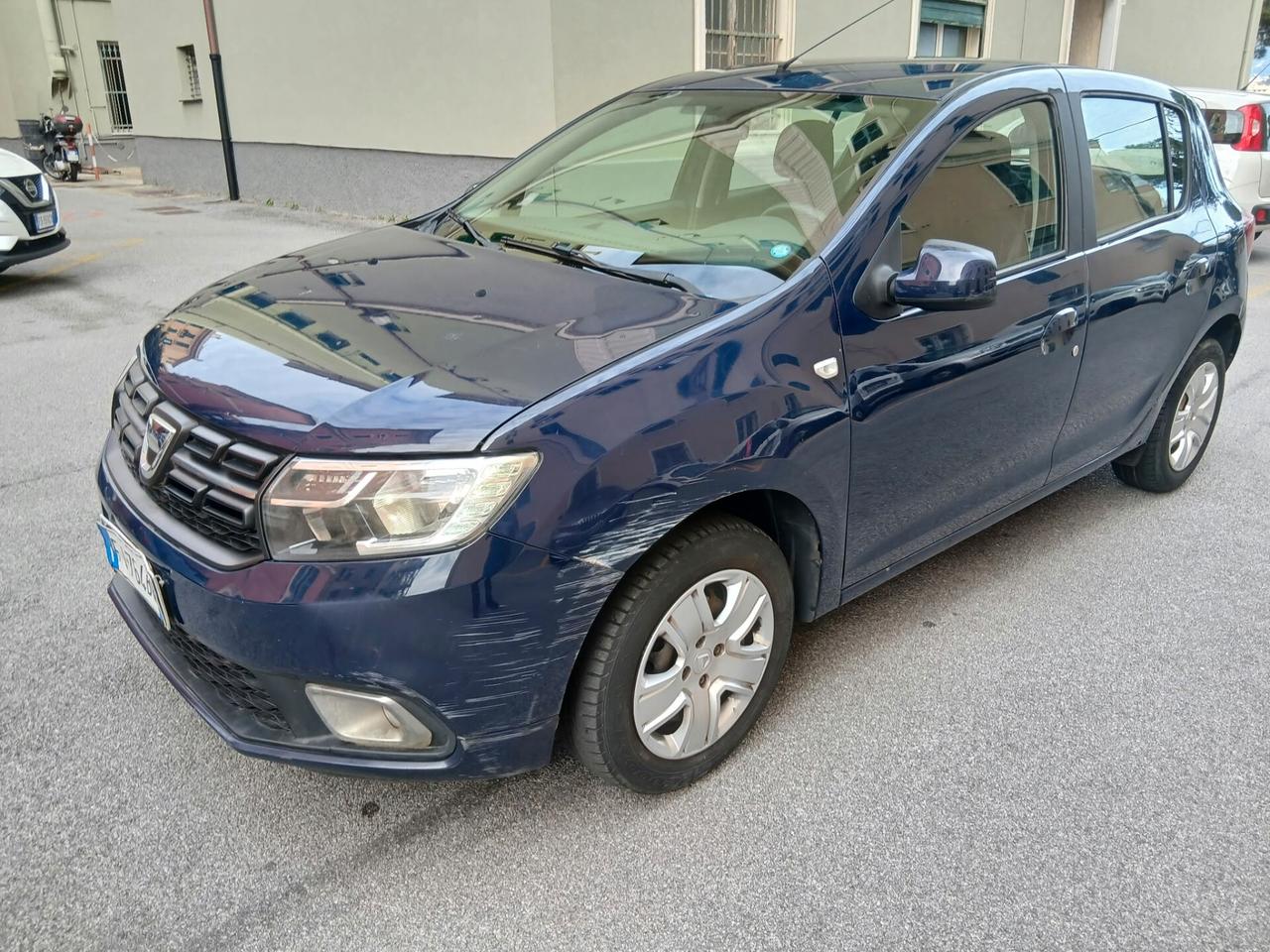 Dacia Sandero CON SOLI 18000 KM