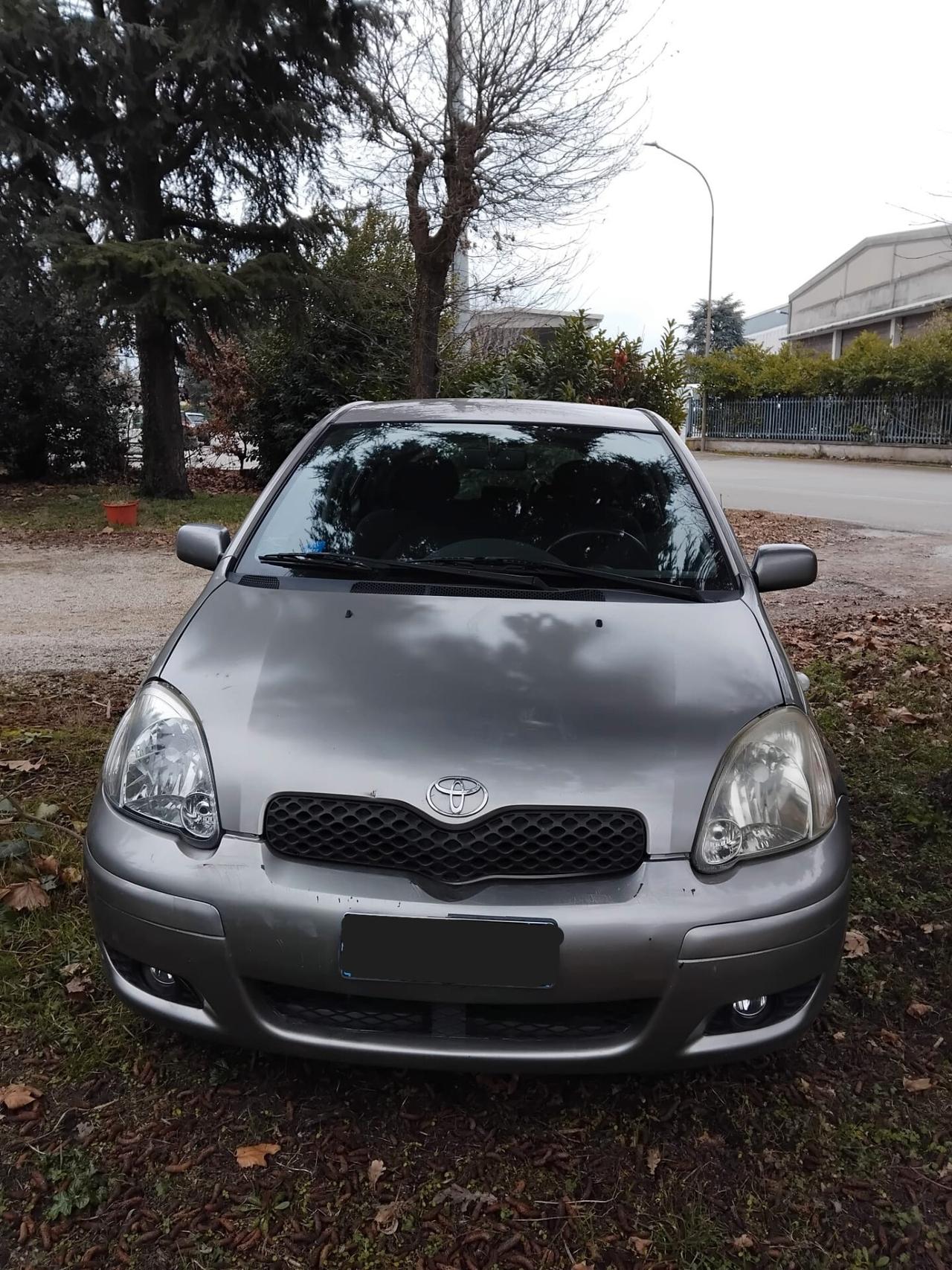 TOYOTA YARIS 1.0i 16V cat 5 porte
