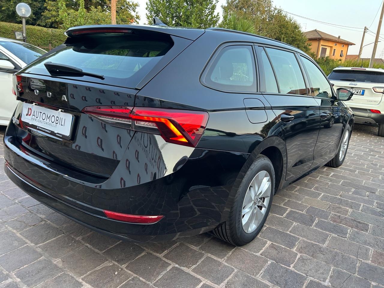 Skoda Octavia 2.0 TDI EVO cambio automatico