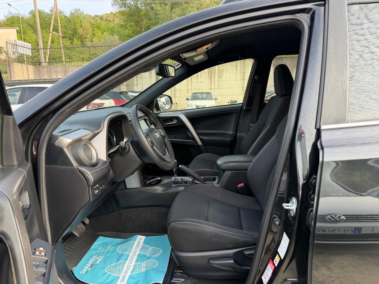 Toyota RAV 4 RAV4 2.5 Hybrid 2WD Lounge