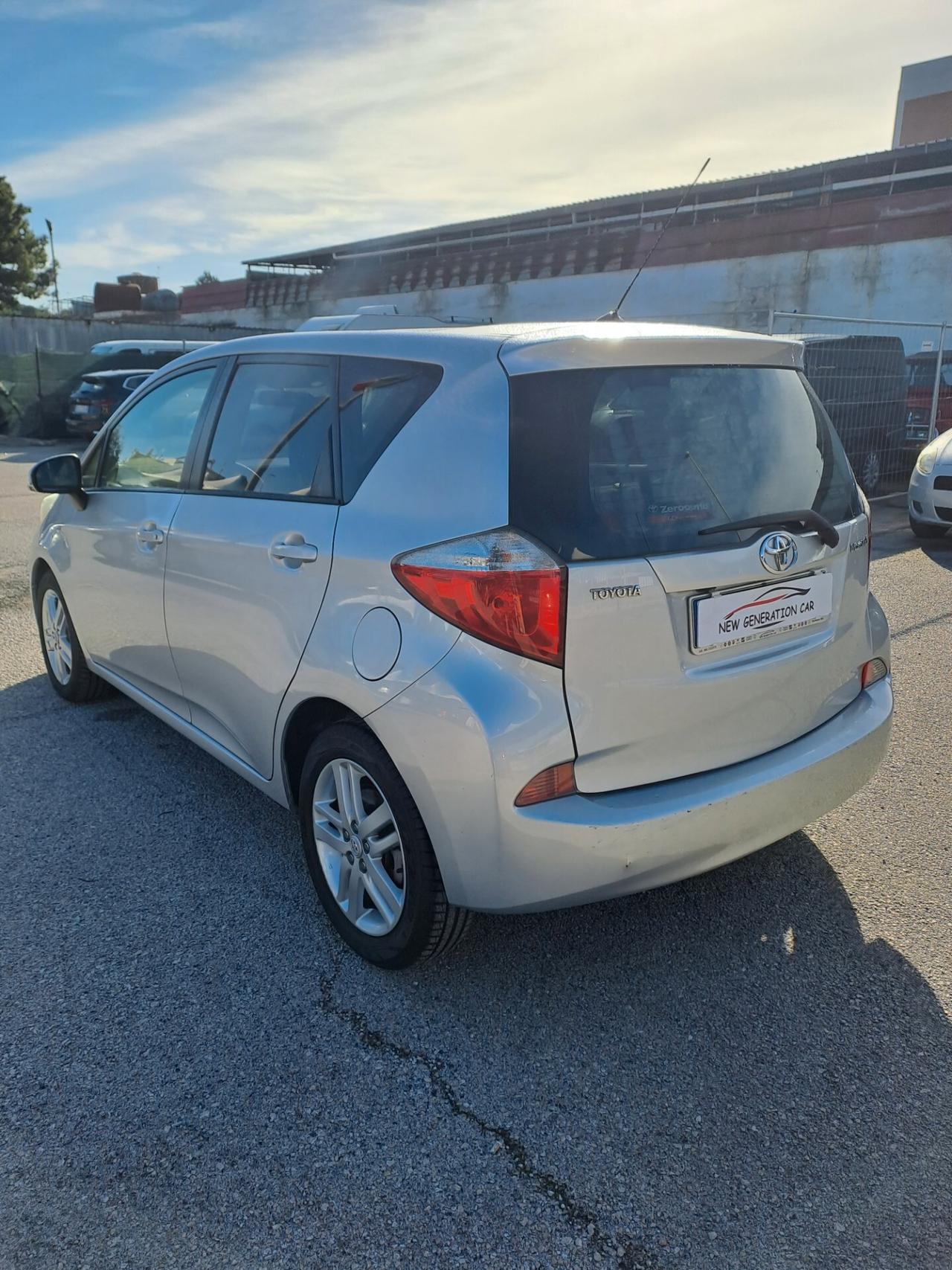 Toyota Verso-S 1.3 MT Style