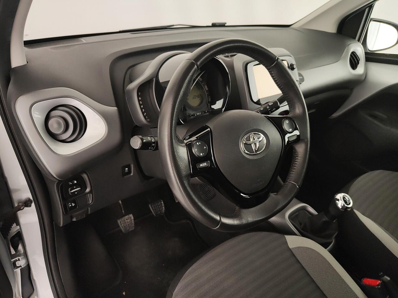 Toyota Aygo 1.0 VVT-i 69 CV 5 porte x-business