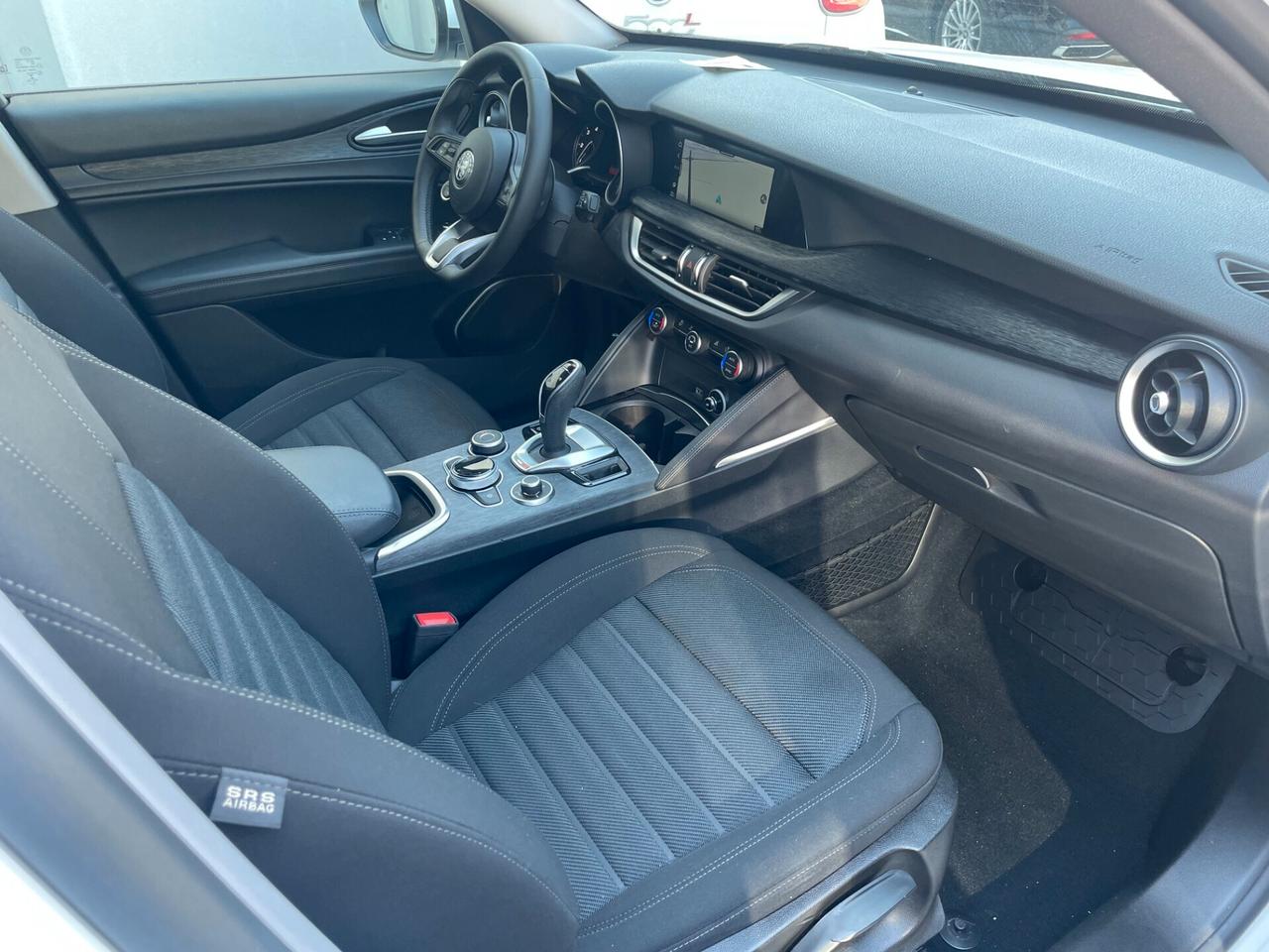 Alfa Romeo Stelvio 2.2 Turbodiesel 160 CV AT8 RWD Business