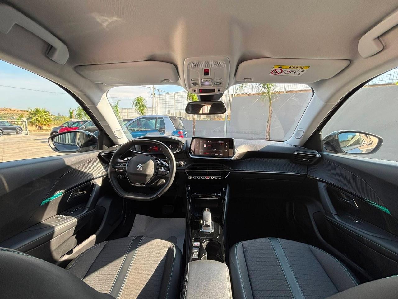 Peugeot 2008 BlueHDi 110 S&S Allure Pack
