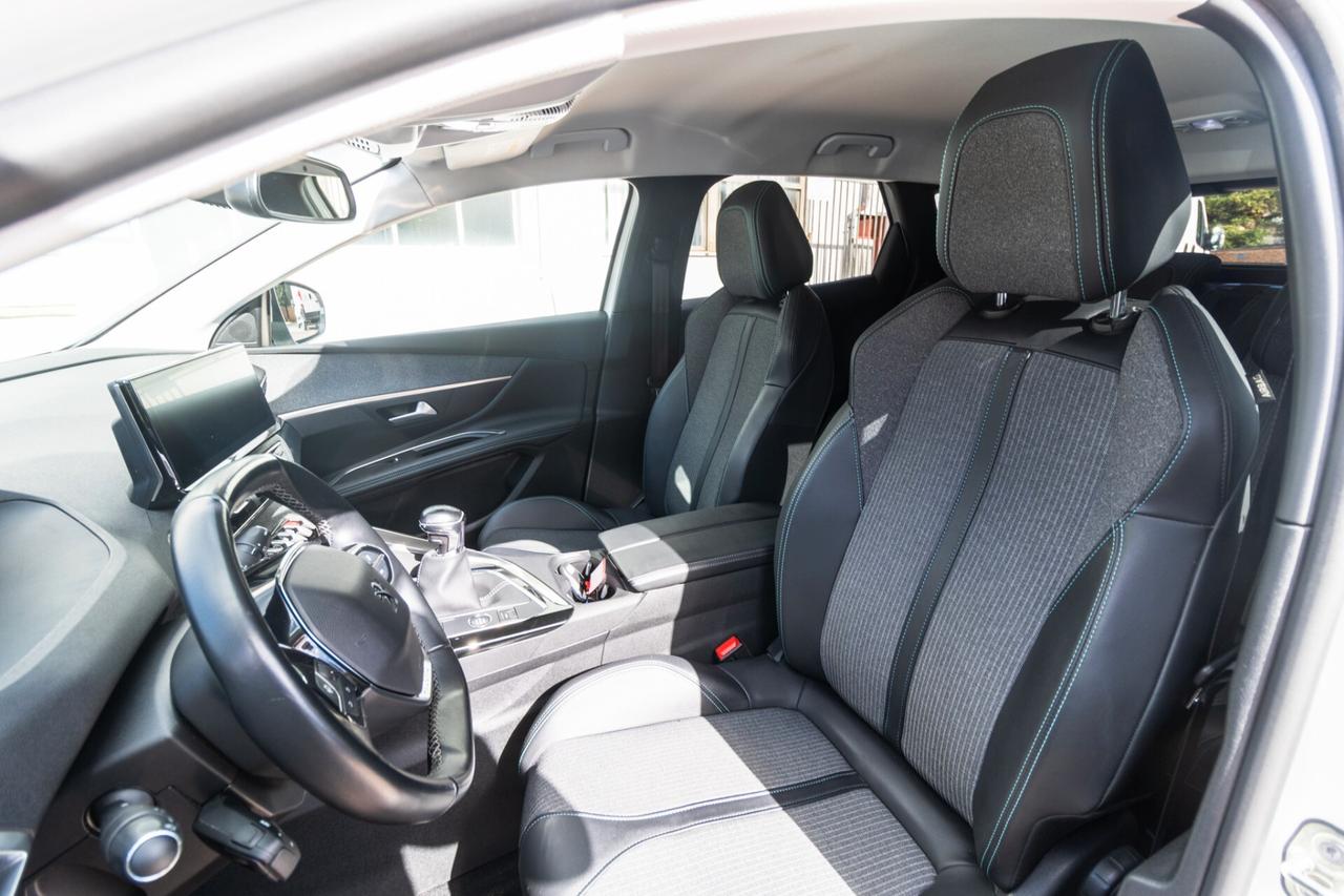 Peugeot 3008 BlueHDi 130 S&S EAT8 Allure