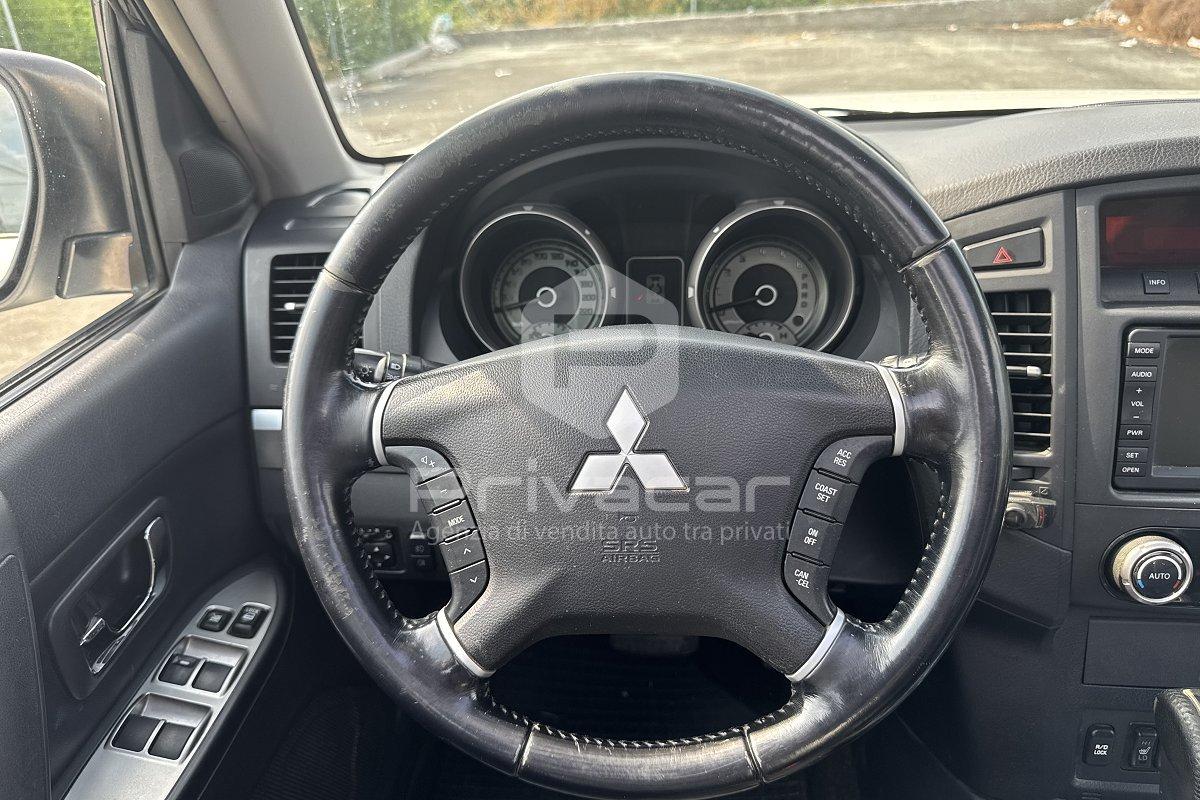 MITSUBISHI Pajero 3.2 DI-D 16V aut. 5p. Instyle DPF