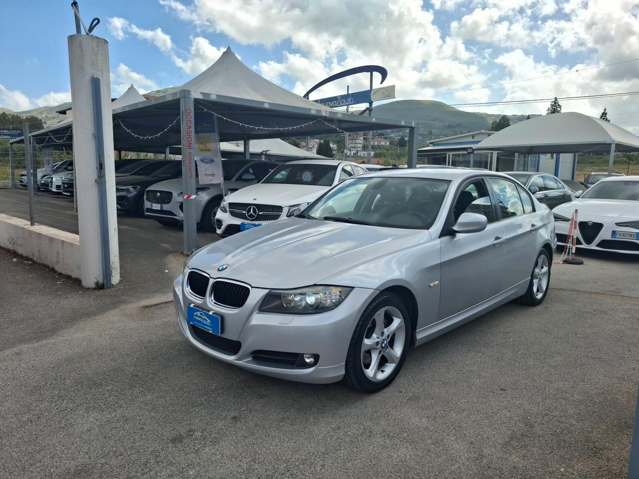 Bmw 320d 177cv bxenon-navi anno 2010