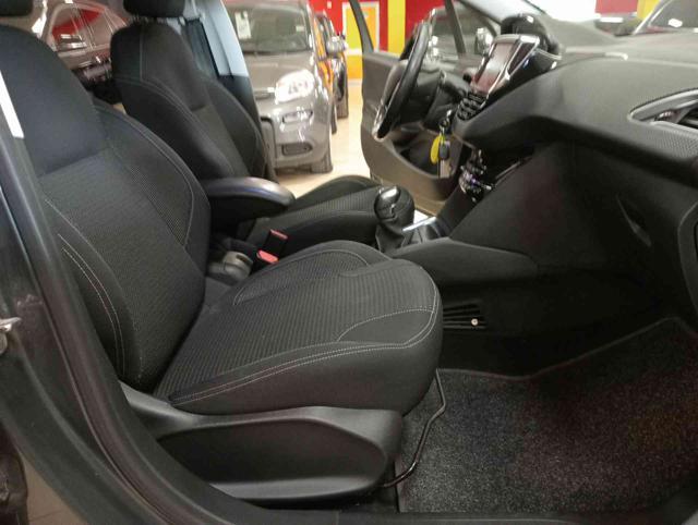 PEUGEOT 208 1° serie PureTech 82 5 porte Allure