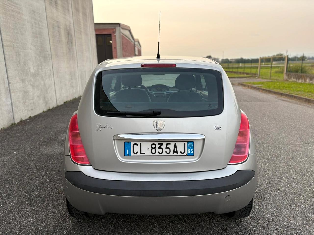 Lancia Ypsilon 1.2 Benzina 60CV NEOPATENTATI