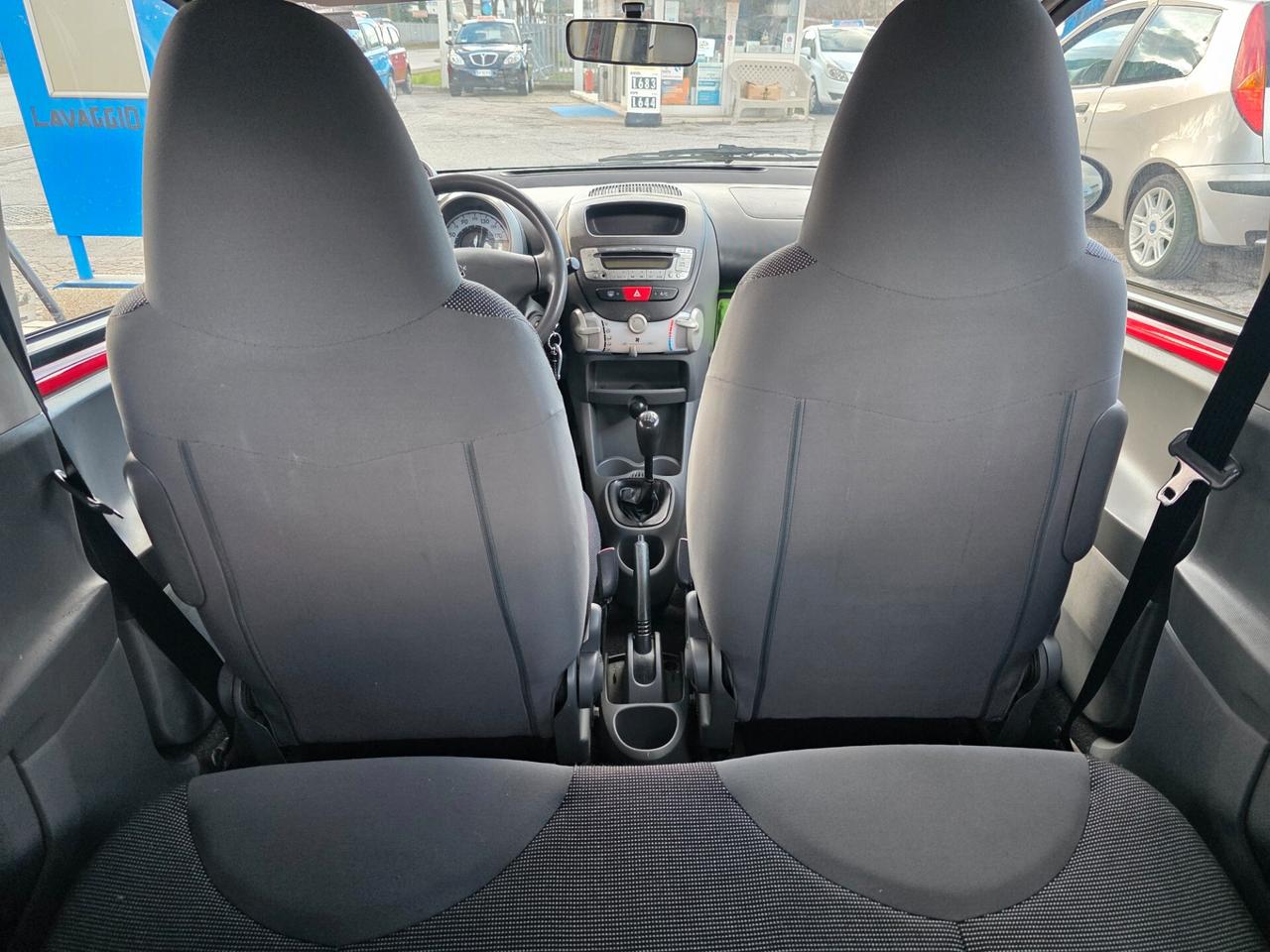 Peugeot 107 1.0 68CV 3p. Sweet Years con 190.000km