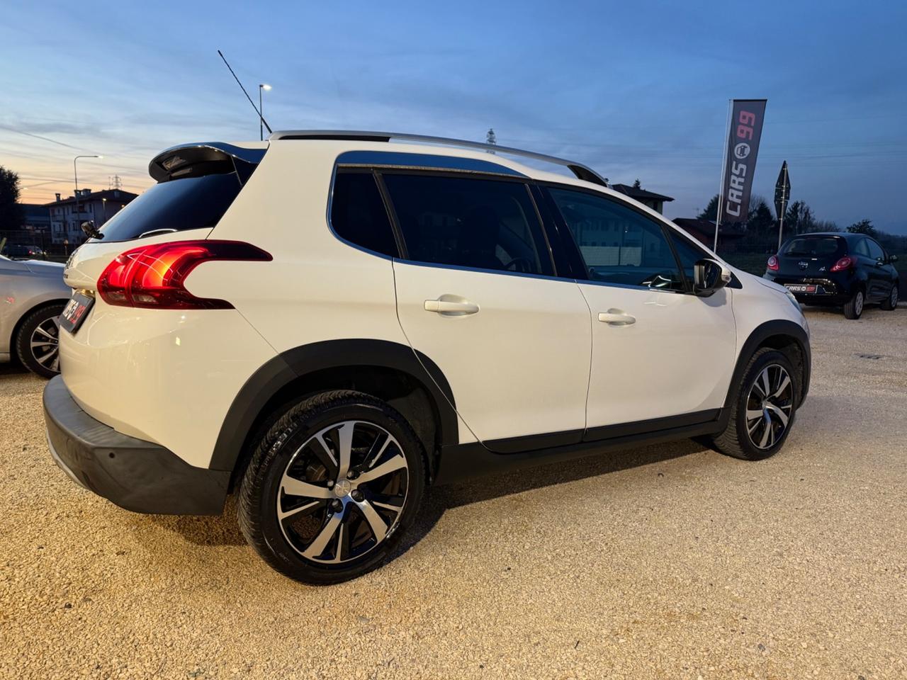 Peugeot 2008 BlueHDi 100 Allure