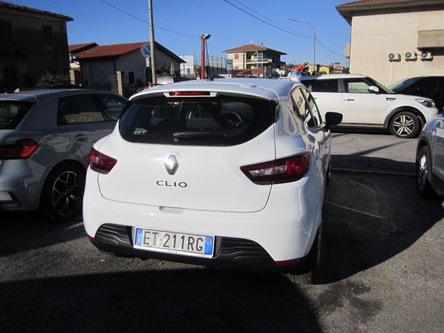 RENAULT Clio 1.2 75CV 5 porte Wave