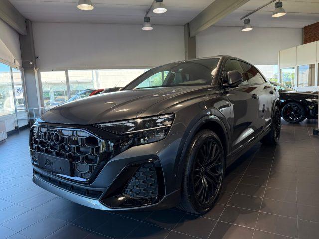 AUDI Q8 50 TDI 286 CV quattro S line edition Black Pack