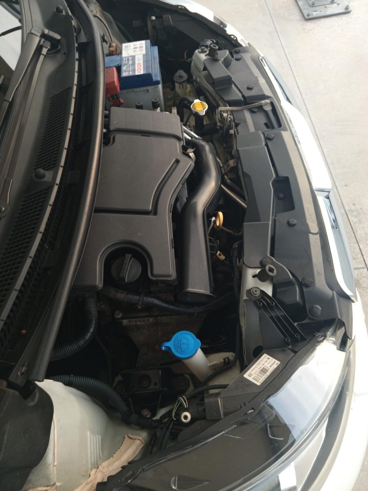 Peugeot 108 BENZ 1.0 C.V 68 PERFETT. MARCIANTE