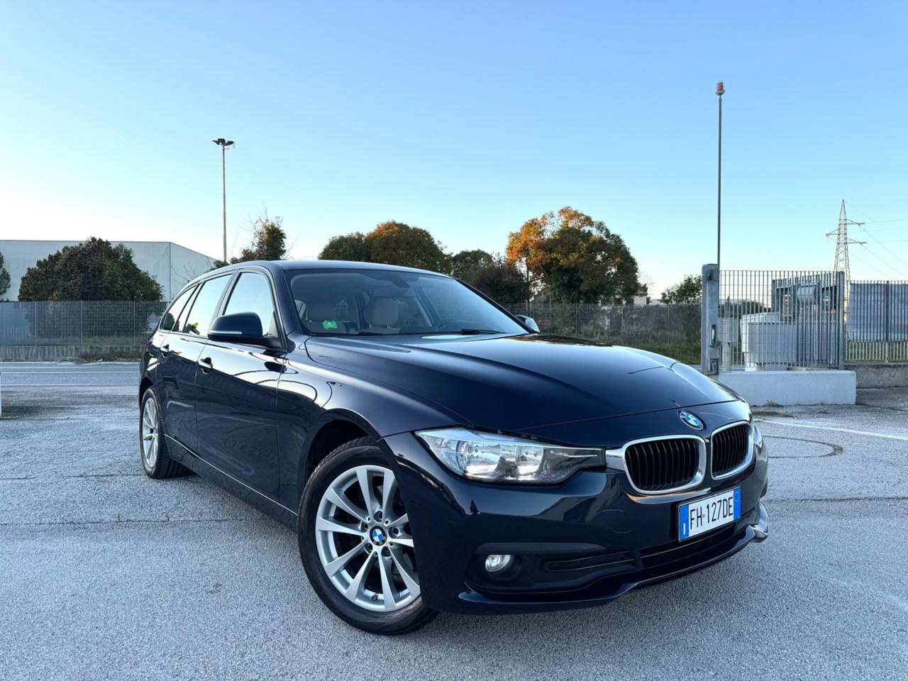 BMW 320d Automatic Touring XDrive - Navi 17