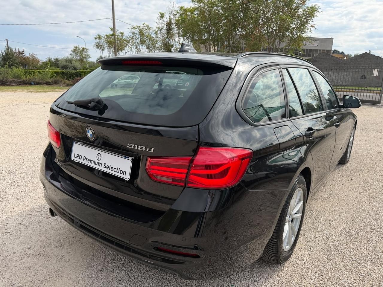 Bmw 318d touring sport restyling navi led euro6d
