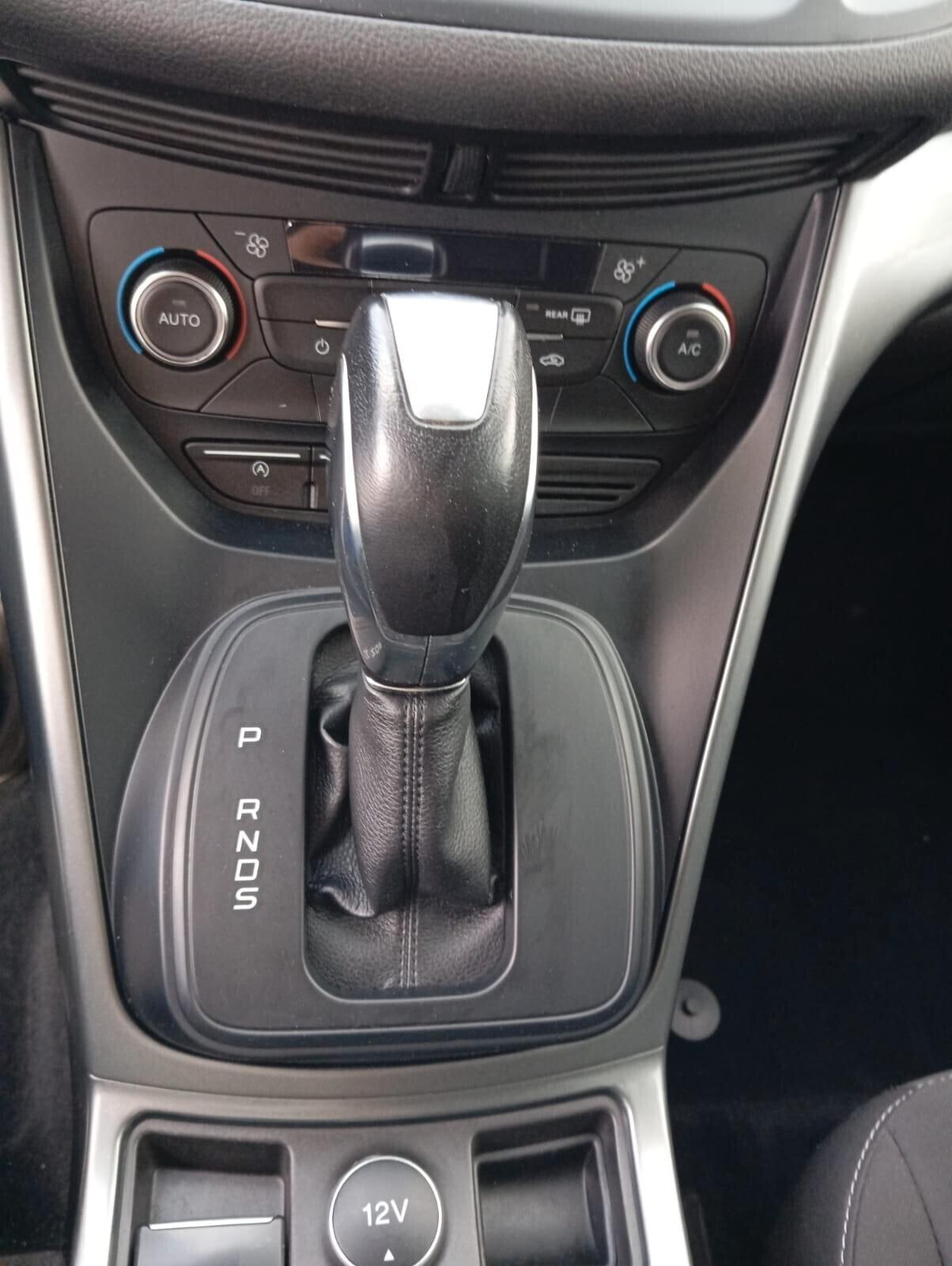 Ford Kuga 1.5 TDCI 120 CV S&S 2WD Powershift ST-Line
