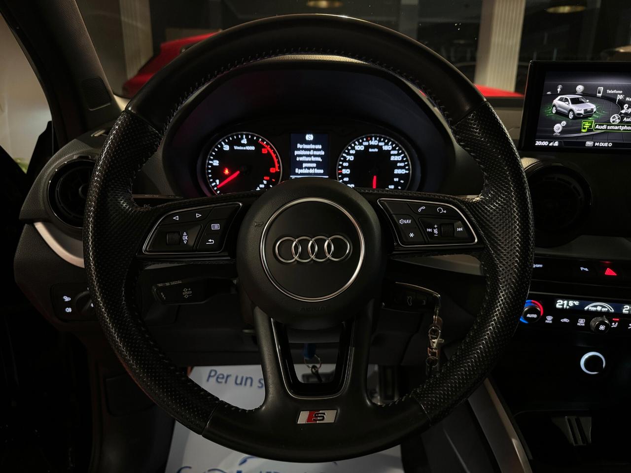 AUDI Q2 1.6 TDI S-TRONIC S-LINE NAVI PELLE XENO 18