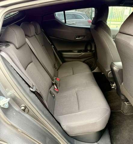 Toyota C-HR 1.8h Active 2wd e-cvt