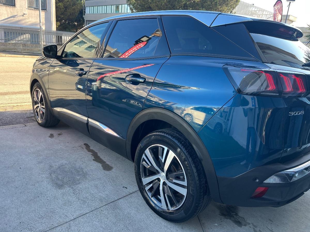 PEUGEOT 3008 BlueHDi 130 EAT8 ALLURE 64.000 KM