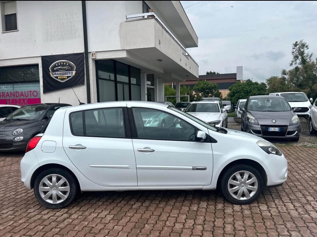 Renault Clio 1.2 16V 5 porte GPL Dynamique