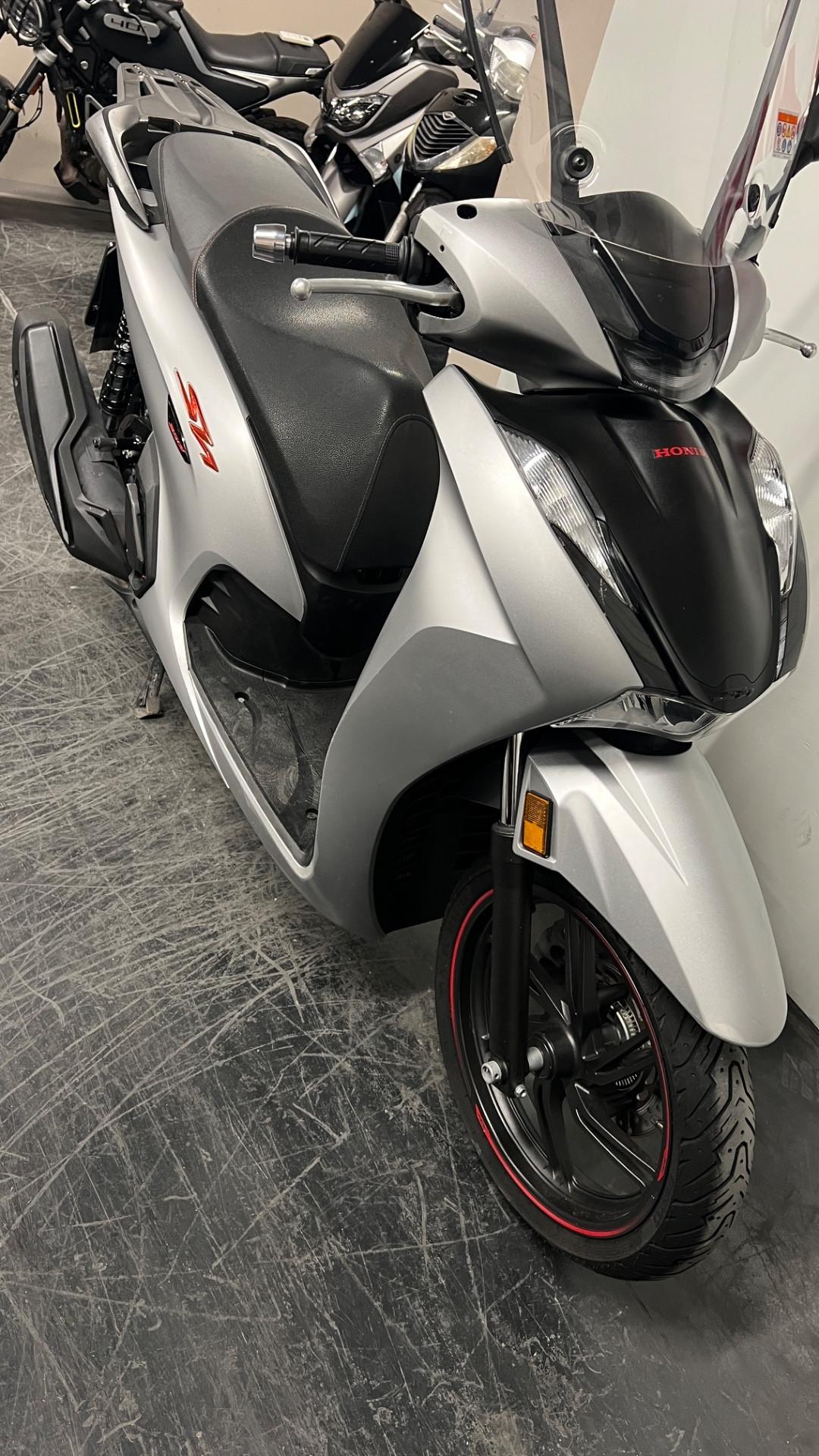 Honda SH 350 i sport