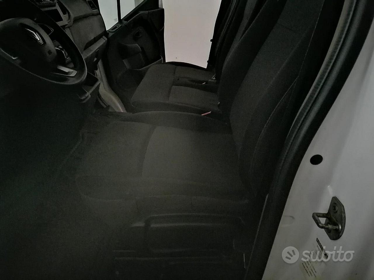 Renault Master 2.3 dci 145cv Cabinato