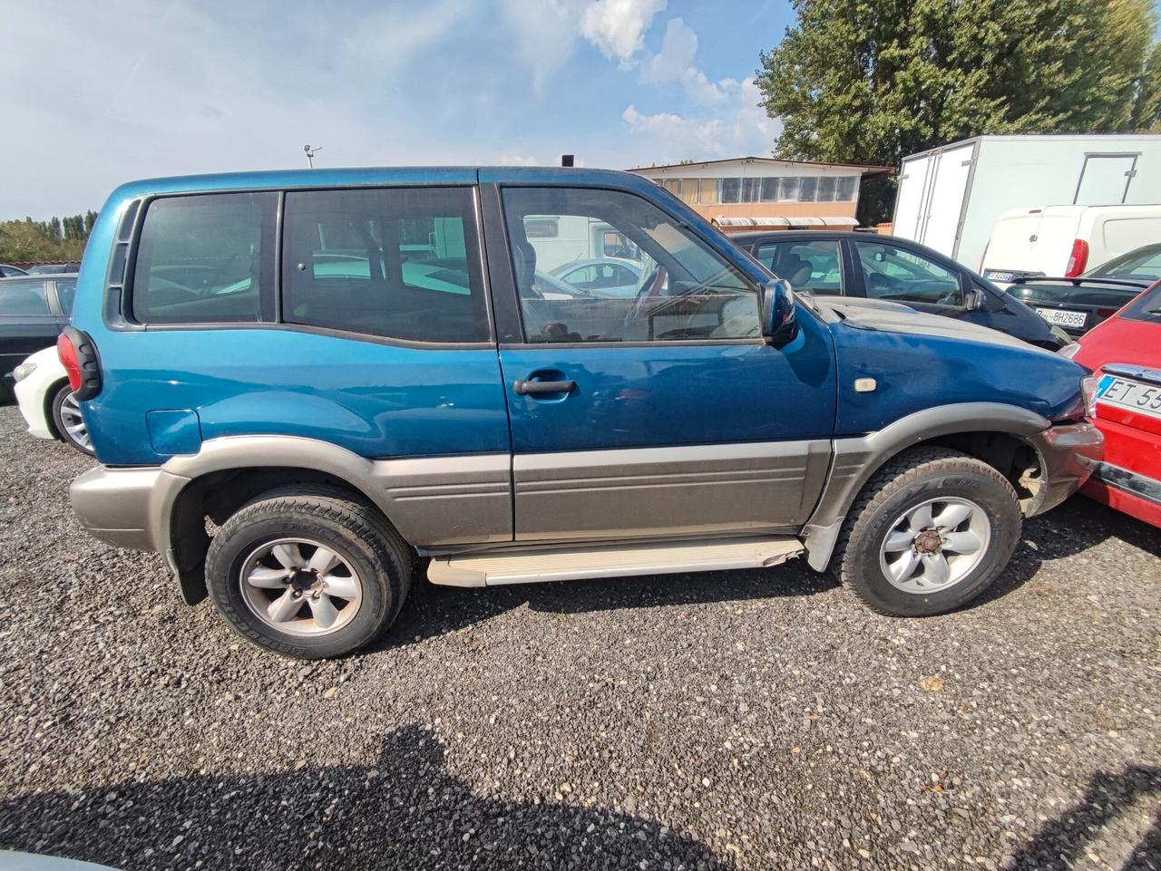 Nissan Terrano II 2.7 Tdi 3 porte Sport Safari