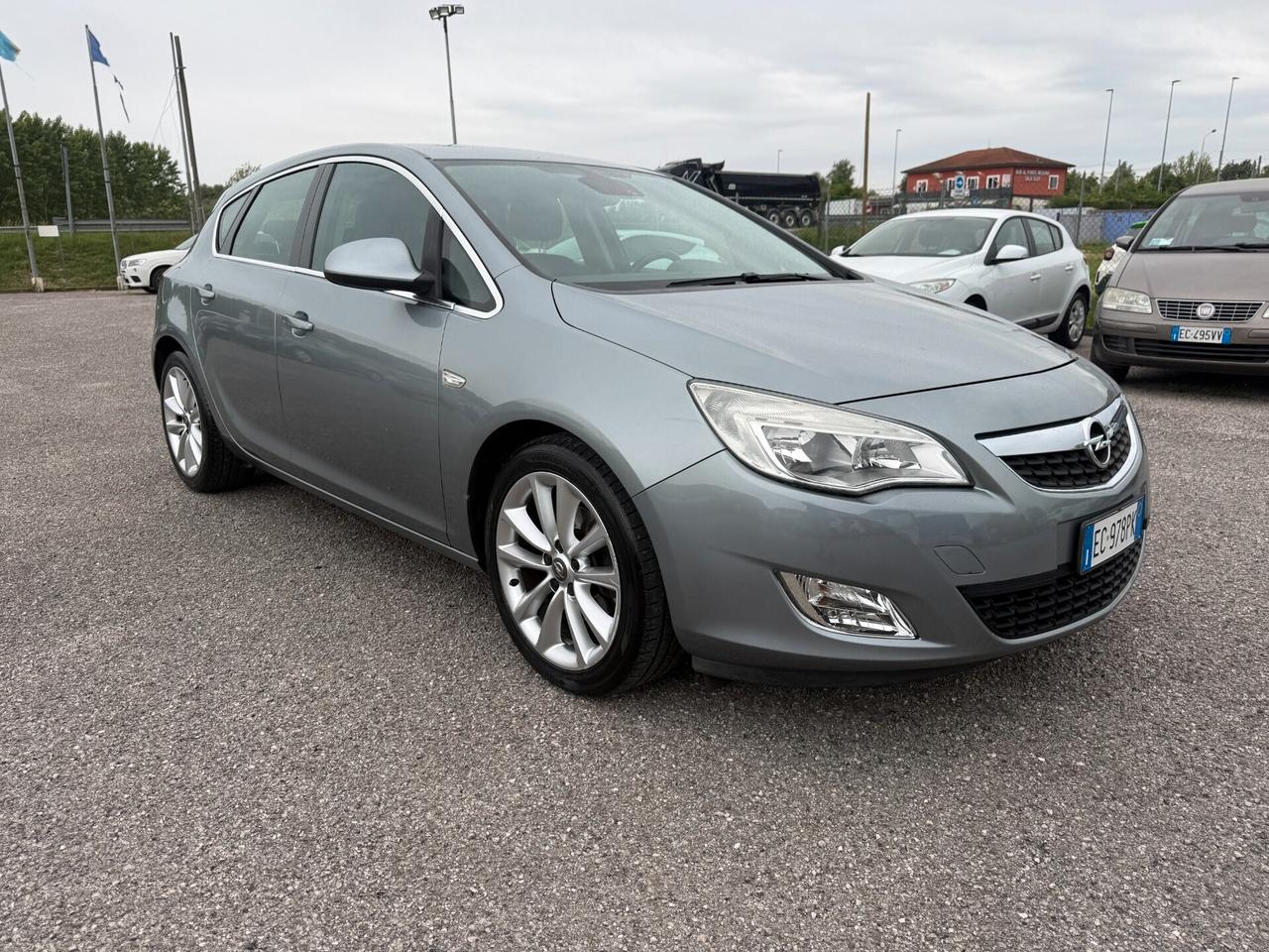 Opel Astra 1.7 CDTI 125CV 5 porte Cosmo