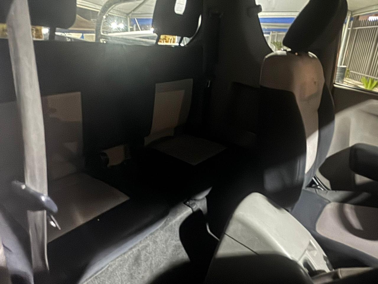 Mitsubishi L200 2.5 DI-D/136CV Single Cab - 2006