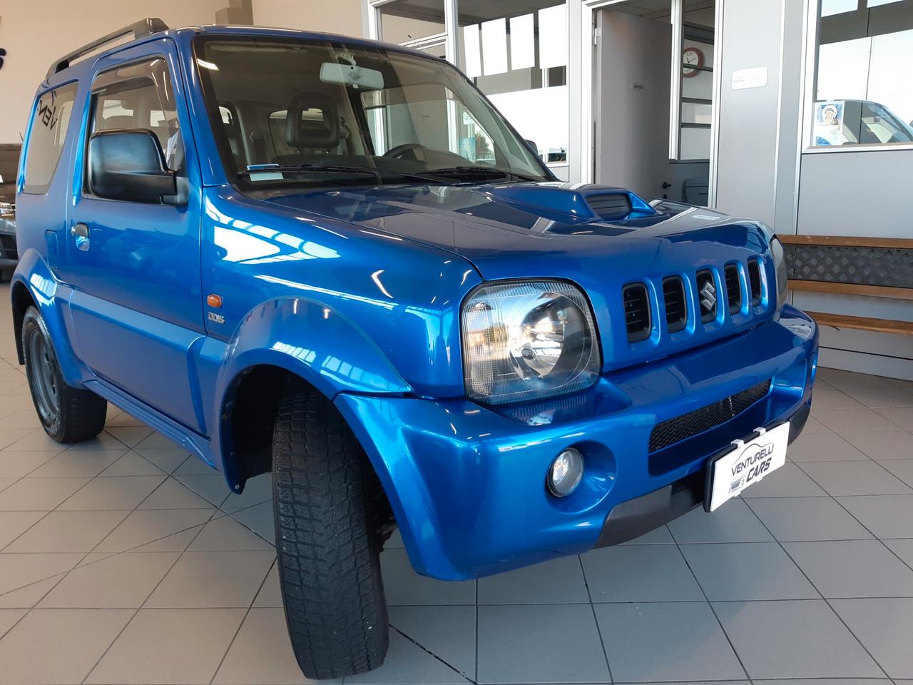 Suzuki Jimny 1.5 DDiS cat 4WD CON GANCIO TRAINO