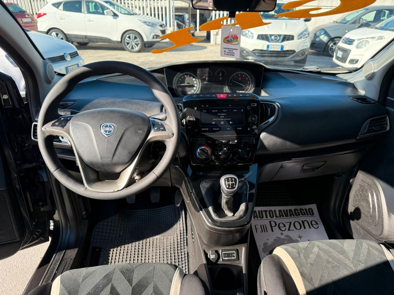 Lancia Ypsilon 1.2 69 CV 5 porte Silver