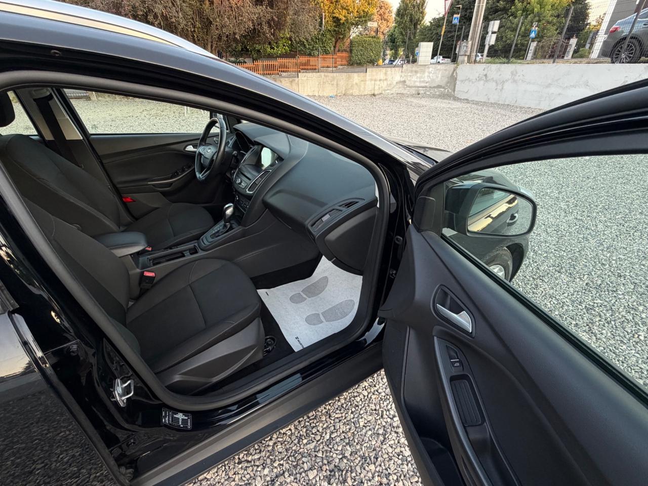 Ford Focus 1.5 TDCi 120 CV Start&Stop Powershift Titanium