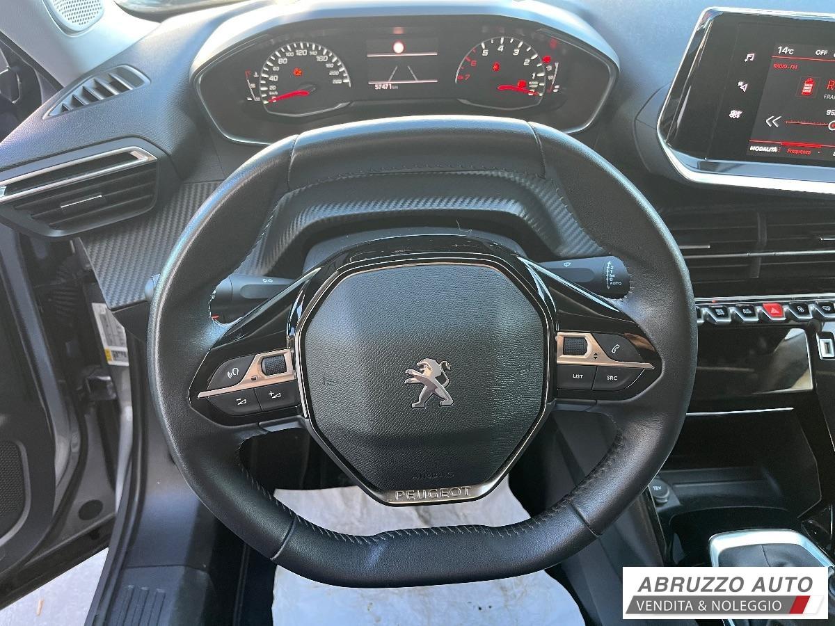 PEUGEOT 2008 PureTech 130 Allure 57.000 KM
