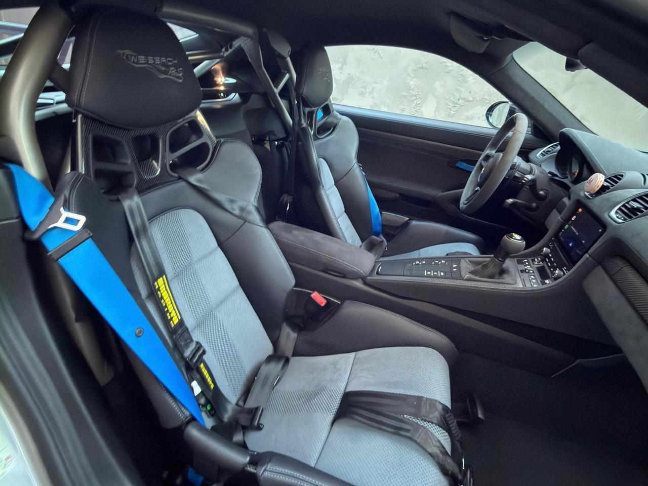 Porsche Cayman GT4 RS WEISSACH