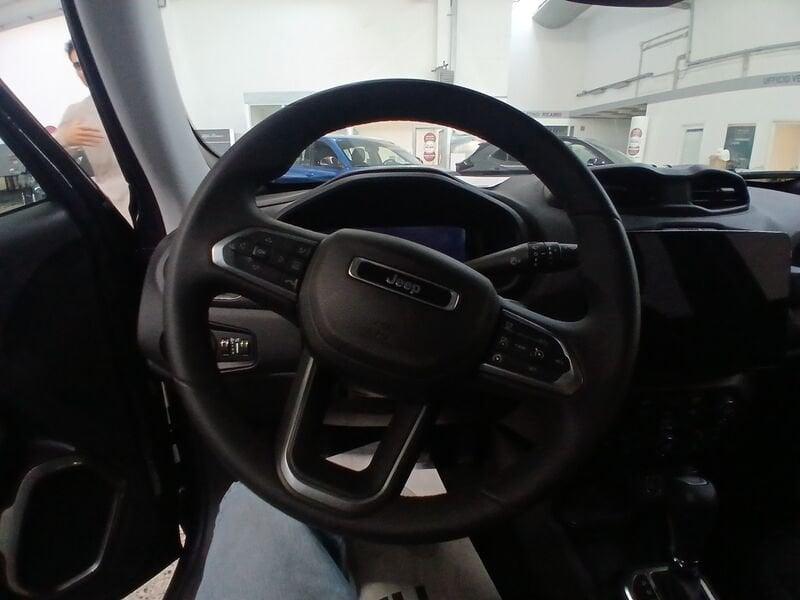 Jeep Renegade 1.5 Turbo T4 MHEV Summit