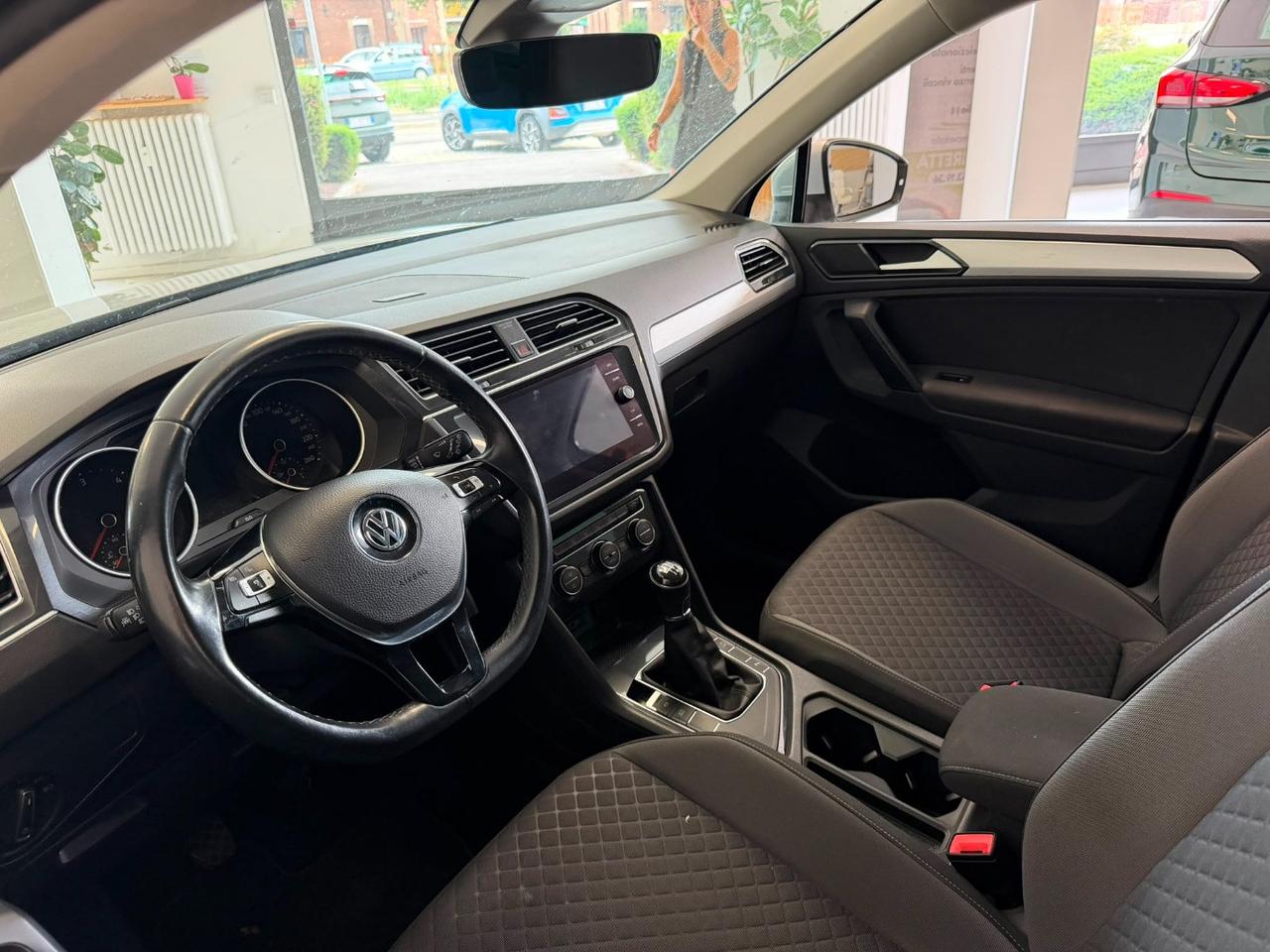 VOLKSWAGEN Tiguan 1.6 116 CV 85 KW TDI R LINE