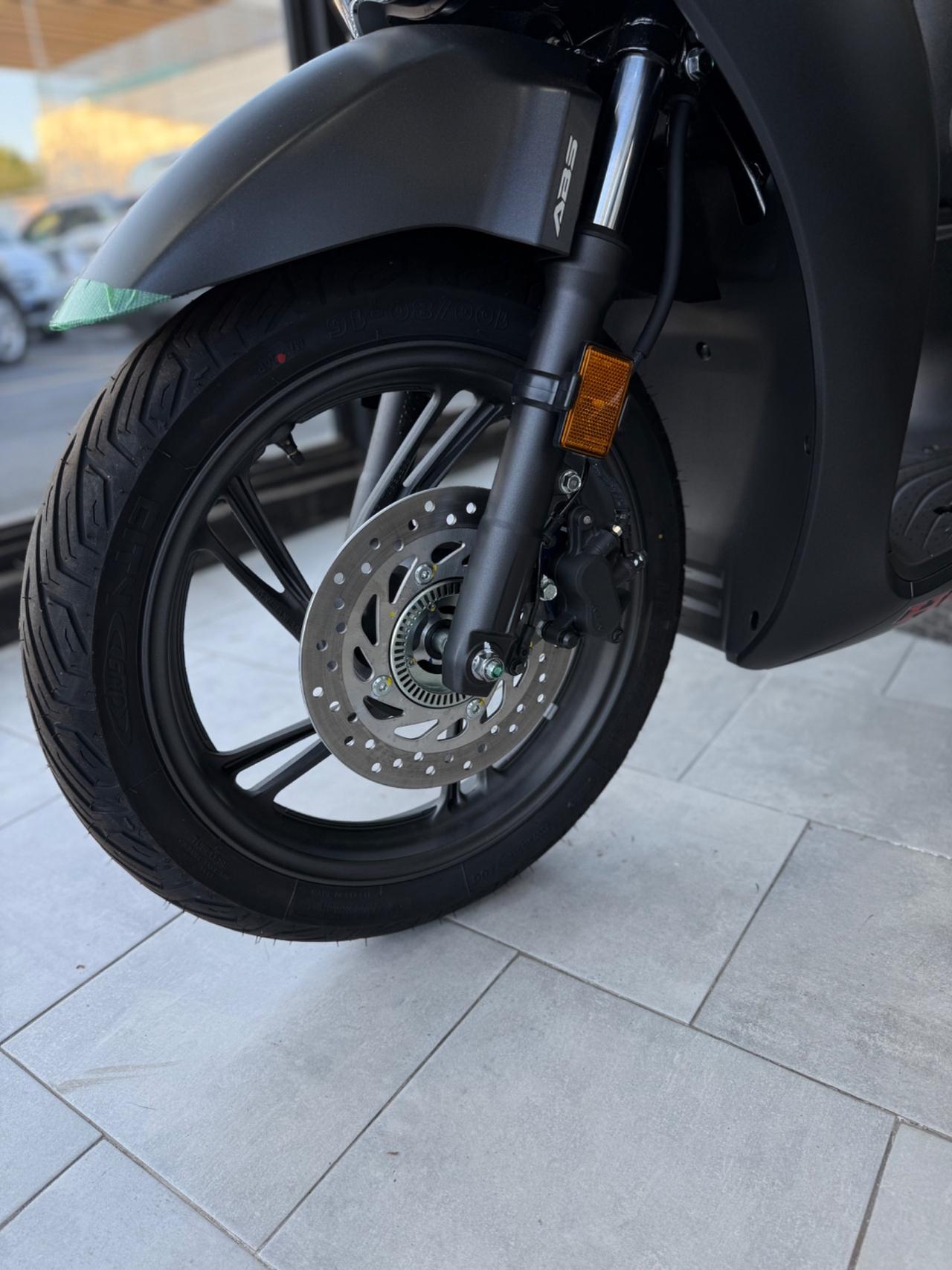 Honda SH 125 Sport NUOVO PRONTA CONSEGNA