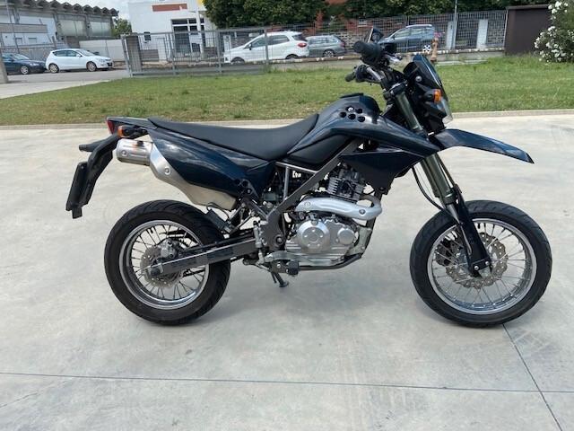 Kawasaki D-Tracker 125 2013 km 7.900