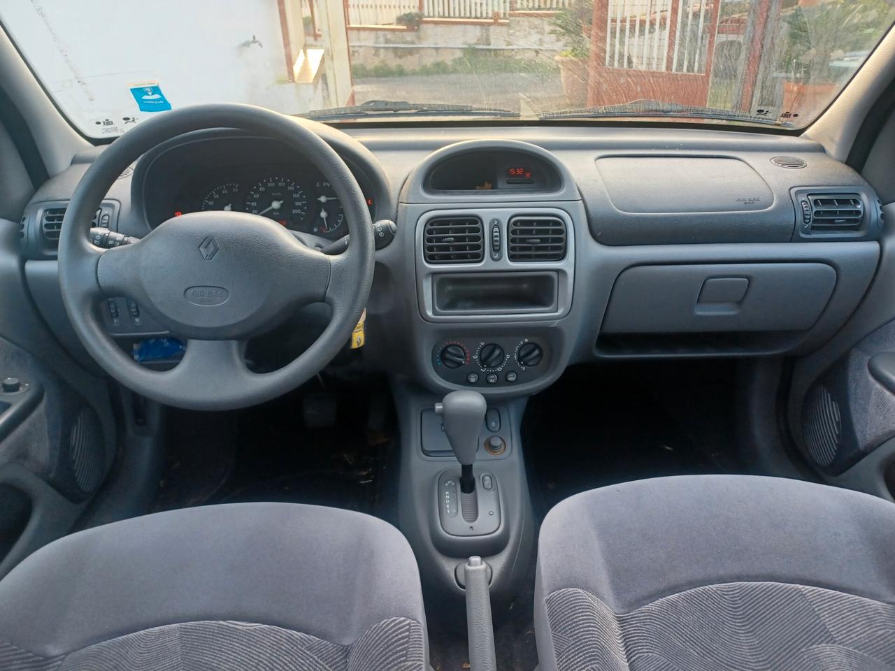 Renault Clio AUTOMATICA SOLO 30000 KM!!!!!