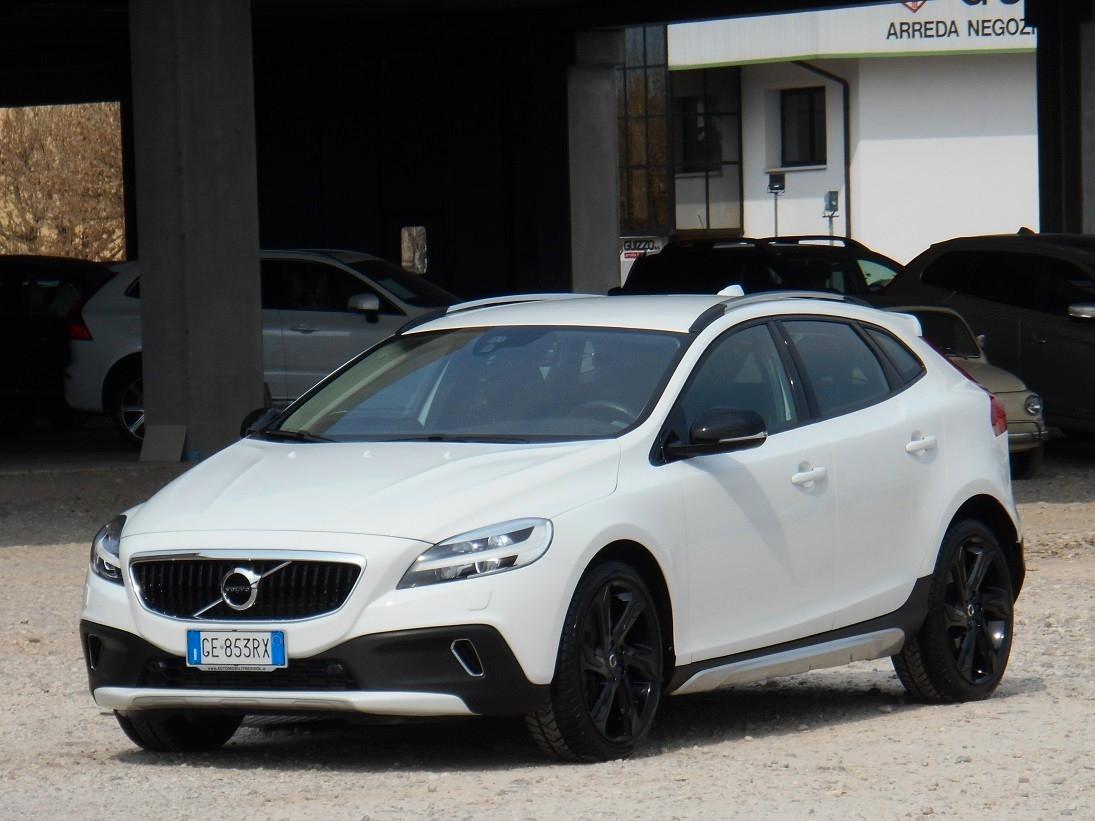 Volvo V40 Cross Country 2000 D4 190CV Summum Geartronic