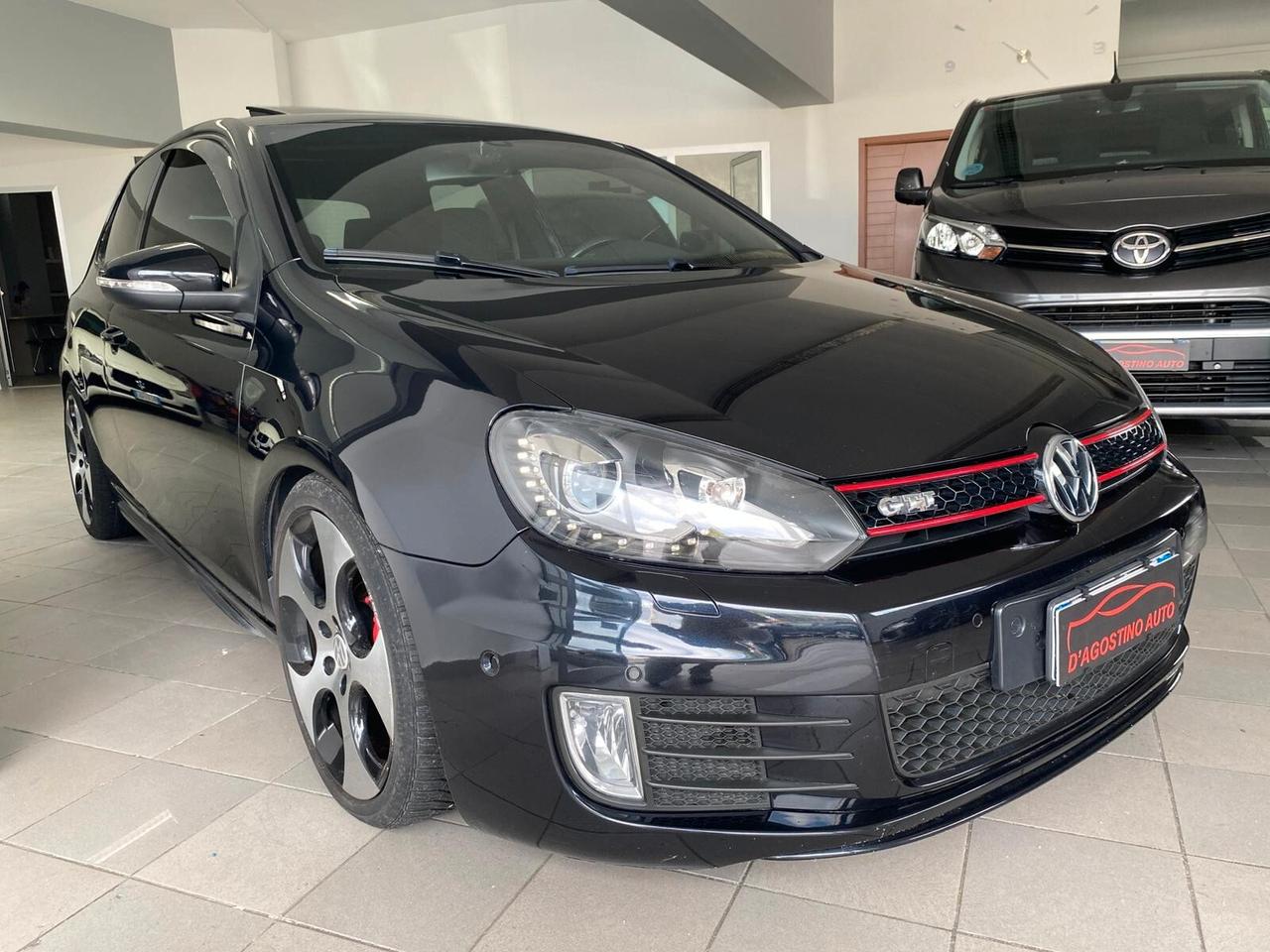 Volkswagen Golf GTI 2.0 TSI 3p.